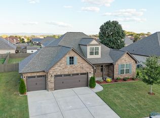 121 Cove Brook Dr, Meridianville, AL 35759