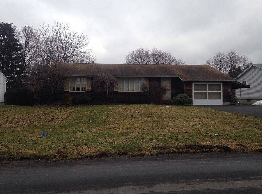 1st image of 22 Sherry Dr