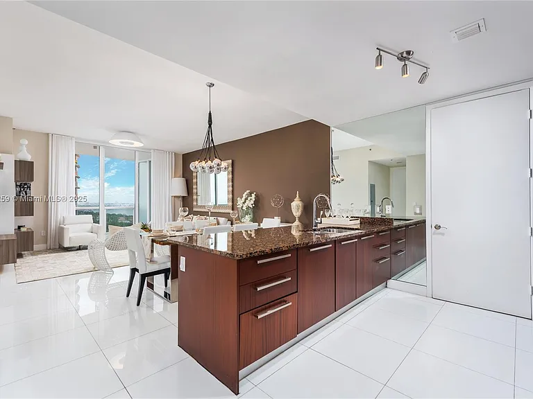 15811 Collins Ave #1702 — Photo 19