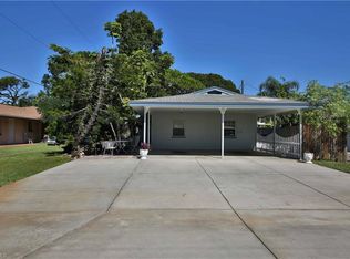 821 Indiana Ave, Fort Myers, FL 33919
