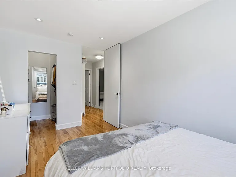 222 Hillsdale Ave E — Photo 24