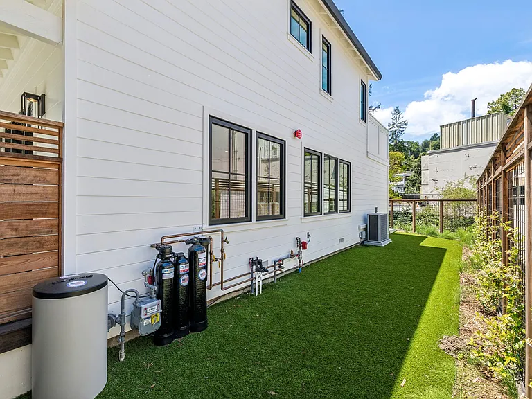 233 Monte Vista Ave — Photo 22