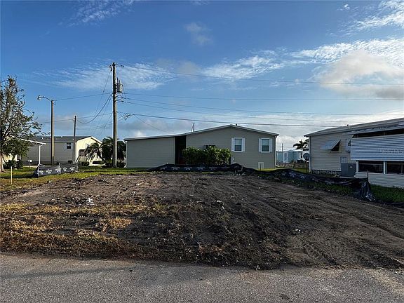 4th image of 269 JAMAICA DRIVE