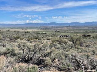 6 Hawkins Peak Rd, Markleeville, CA