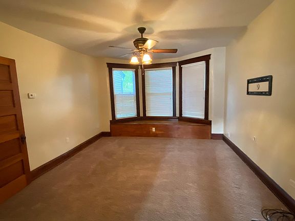 4th image of 3956 Lindley Ave
