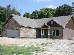902 Bluegrass Trl, Kokomo, IN 46901