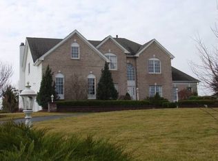 5 Baker Way, Pennington, NJ 08534