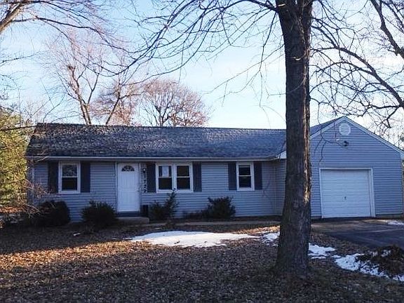 3rd image of 1732 E Highview Dr