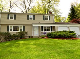 45 Hearthstone Dr, Bethel, CT 06801