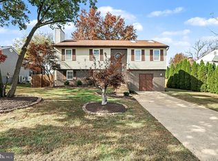 8572 King Carter St, Manassas, VA 20110