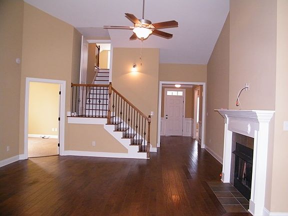 4th image of 259 Loudoun Dr