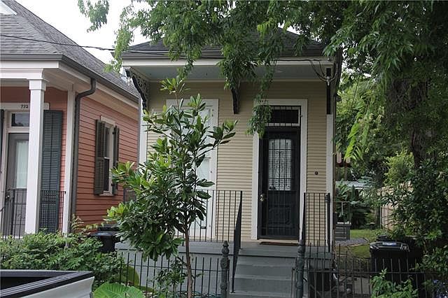 1st image of 721 Marengo St