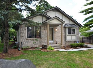 811 W Twelve Mile Rd S, Royal Oak, MI 48073