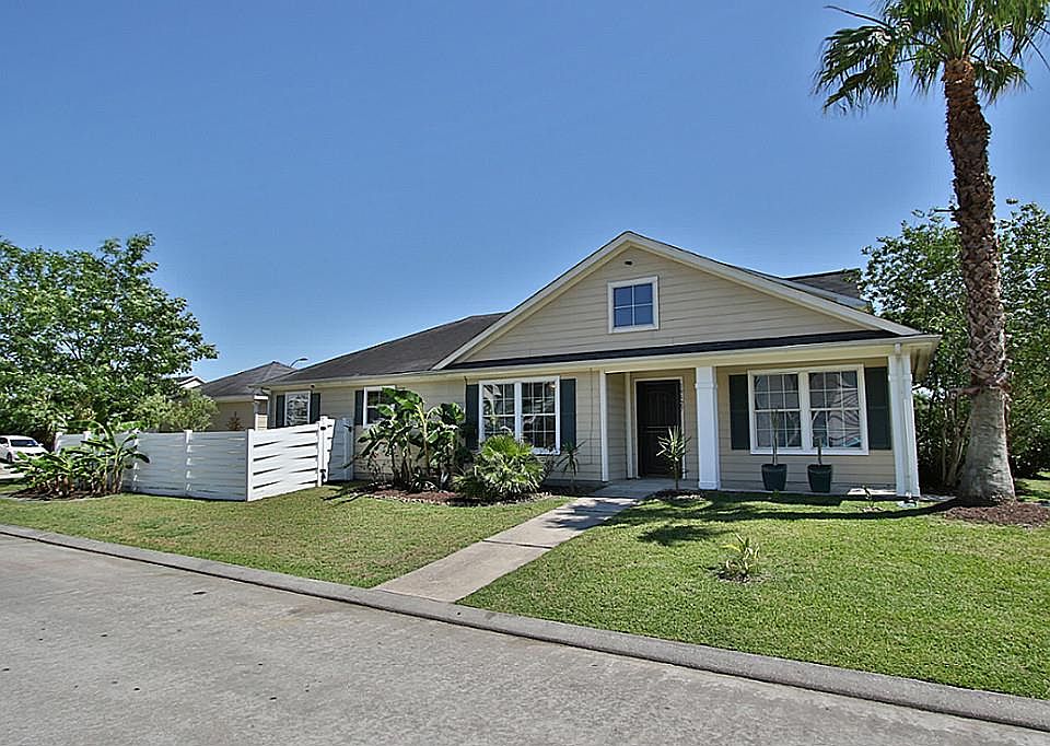 1st image of 19527 Wann Park Dr