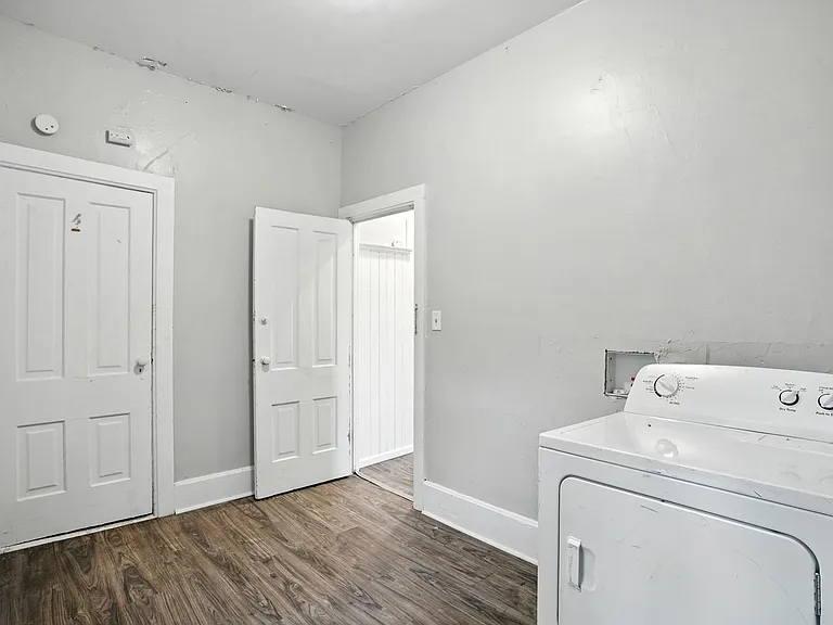 325 Kirkwood Blvd — Photo 27
