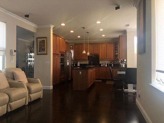 3rd image of 1621 Heritage Bay Pl