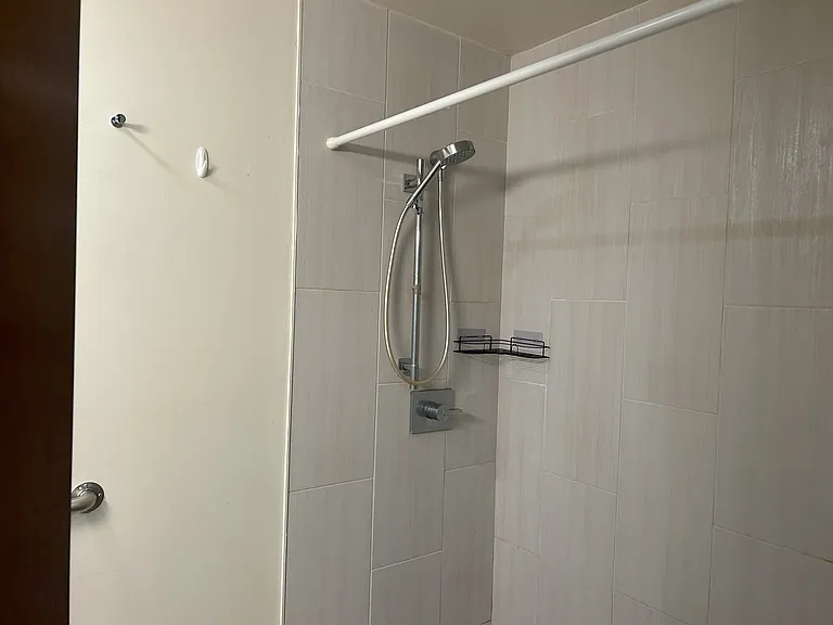 611 Gayley Ave #409 — Photo 3