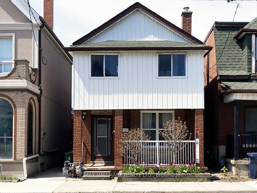 1st image of 576 Ossington Ave S #2