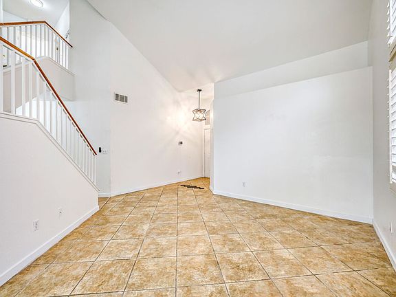 4th image of 8604 Magnolia Ridge Ave