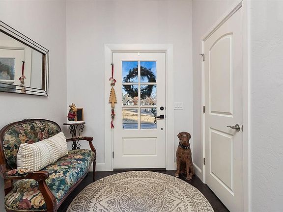 4th image of 16401 La Crema Dr