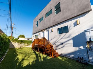 Longwood, Los Angeles, CA 90019