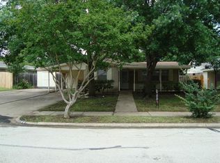1108 Lexington Dr, Irving, TX 75061