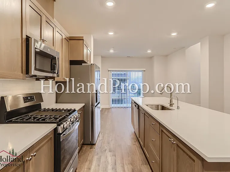 15974 NW Hosmer Ln — Photo 12