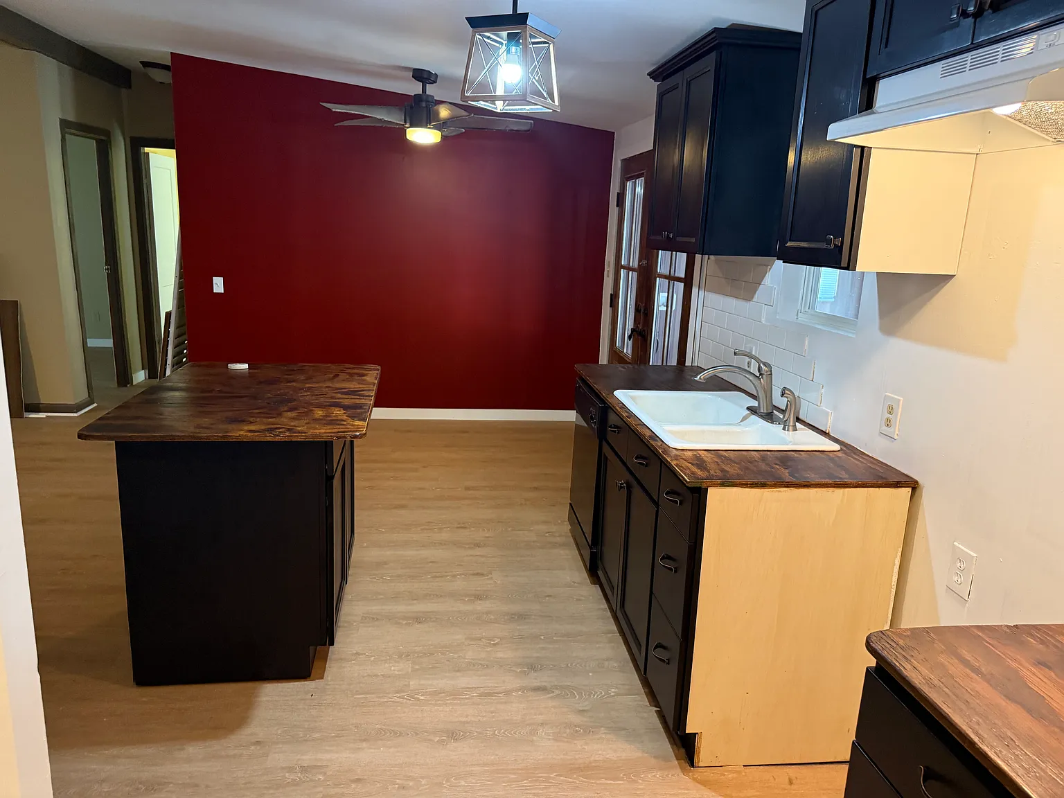 3 bed, 1344 sqft, $1,400 — Photo 1