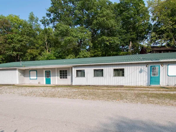 475 Park Dr, Lagrange, IN 46761