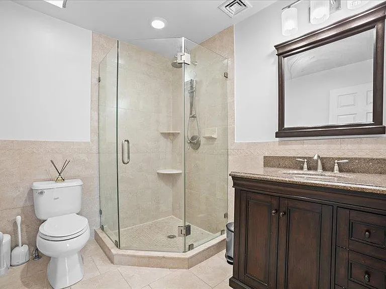 283 Harrison Ave — Photo 17