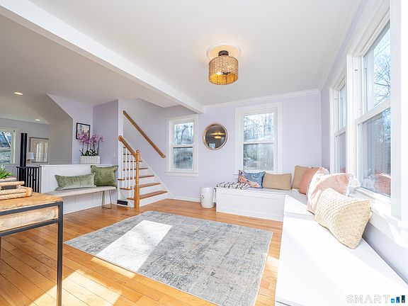 3rd image of 15 Lookout Drive