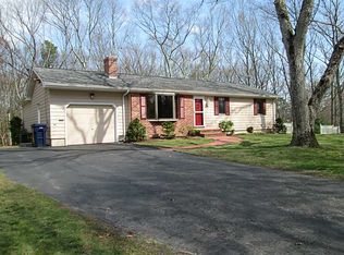 144 Elmwood Dr, North Kingstown, RI 02852