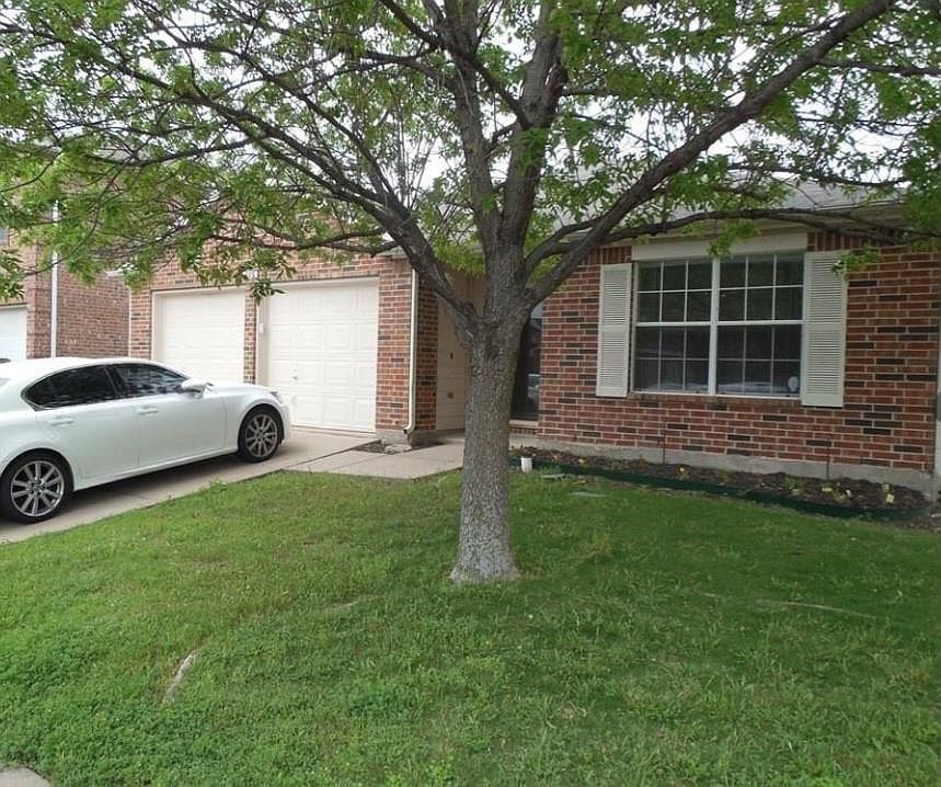 1st image of 305 Creekview Dr