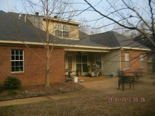 2nd image of 609 Cliffview Dr