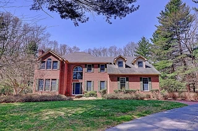1st image of 55 Westfield Dr