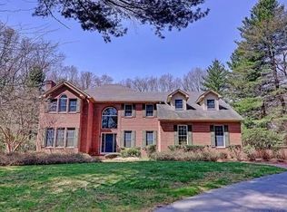 55 Westfield Dr, East Greenwich, RI 02818