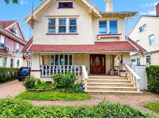 8564 104th Street, Richmond Hill, NY 11418
