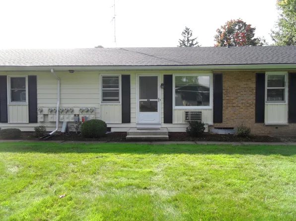 649 Blue Ash Dr SE, Kentwood, MI 49548