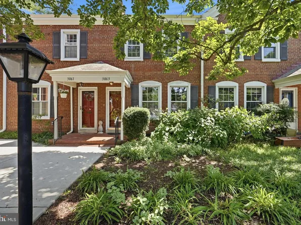 3063 S Buchanan St, Arlington, VA 22206