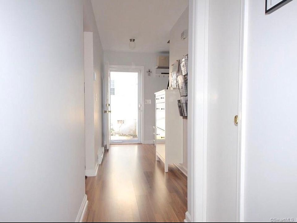 1st image of 284 Hubbard Ave APT 4
