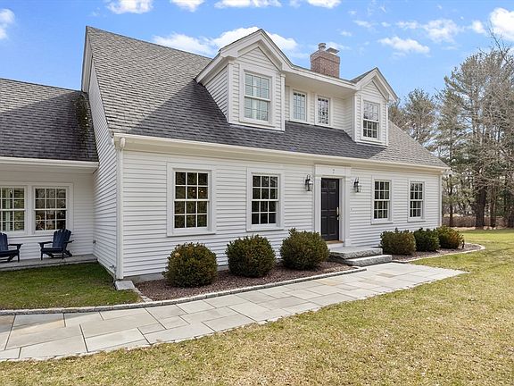 2nd image of 7 Spring Ln