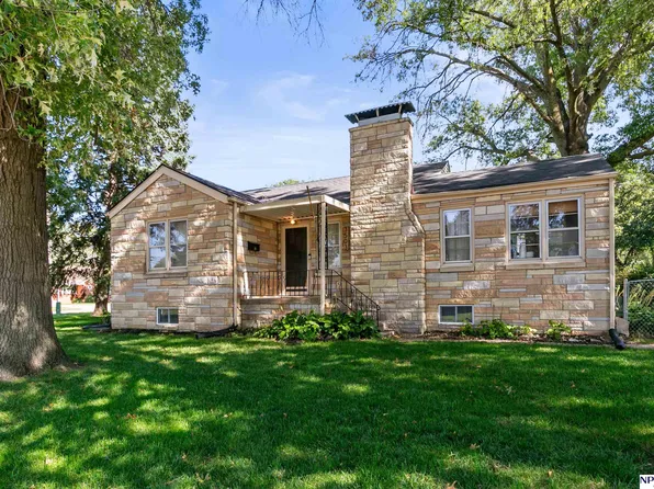 3503 S 44th Ave, Omaha, NE 68105