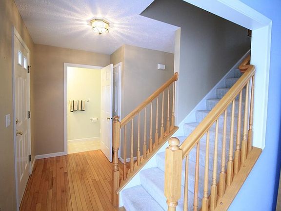 2nd image of 10098 Brushwood Dr