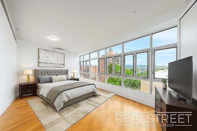 9002 Queens Blvd #413