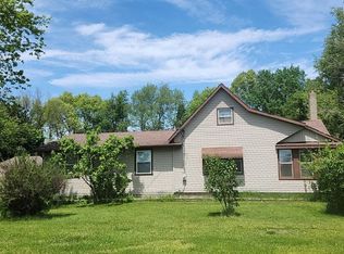 3800 E Berry Rd, Pleasant Lake, MI 49272