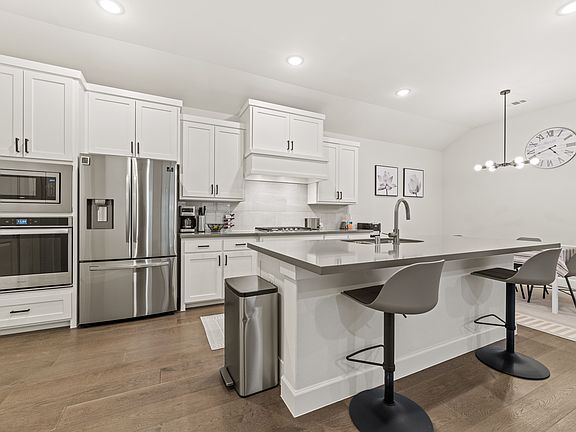 4th image of 12986 Cabana Dr
