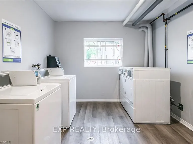 529 Elm St #16 — Photo 17