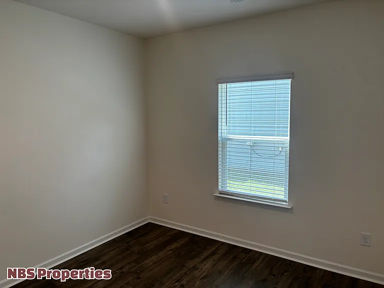 12309 Manhattan Ln — Photo 7
