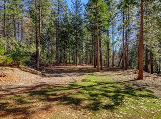 15196 Chinook Ln, Grass Valley, CA 95945