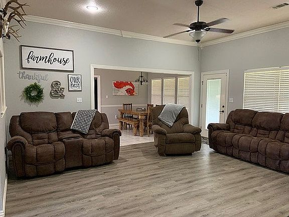 3rd image of 8511 Willow Creek Dr